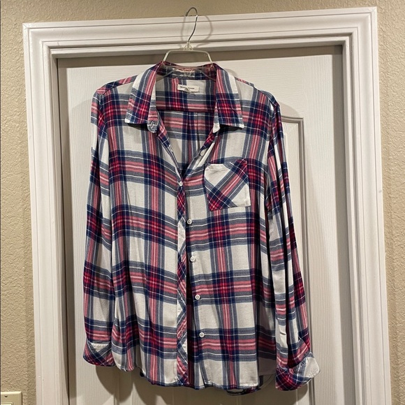 beachlunchlounge Tops - Beach lunch lounge plaid Button-Up Shirt Size L like new